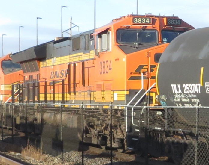 BNSF3834